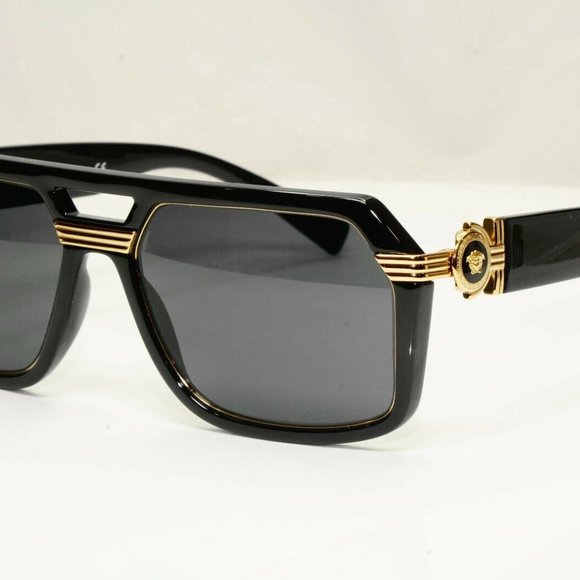 Versace Men's Black Medusa Sunglasses Full Set - Picture 5 of 8